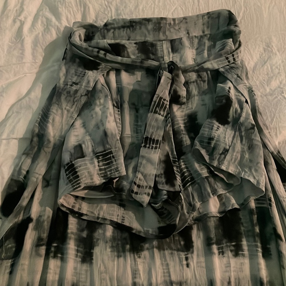 skirt/skort tie in front